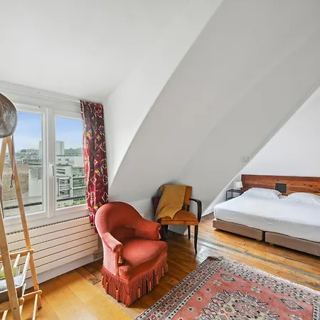 Veeve - The Spiral Centrepiece Apartment Paris