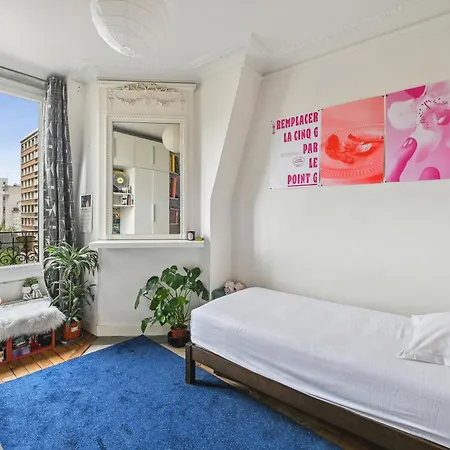 Veeve - The Spiral Centrepiece Apartment