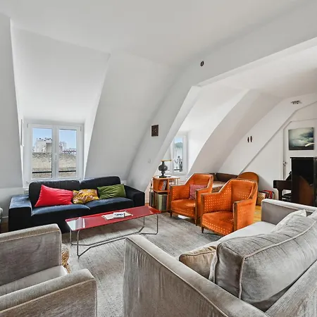 Veeve - The Spiral Centrepiece Paris