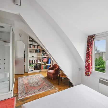 Apartment Veeve - The Spiral Centrepiece *